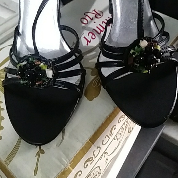 Pretty Black Sandals by Sweet Seventeen - Picture 2 of 7